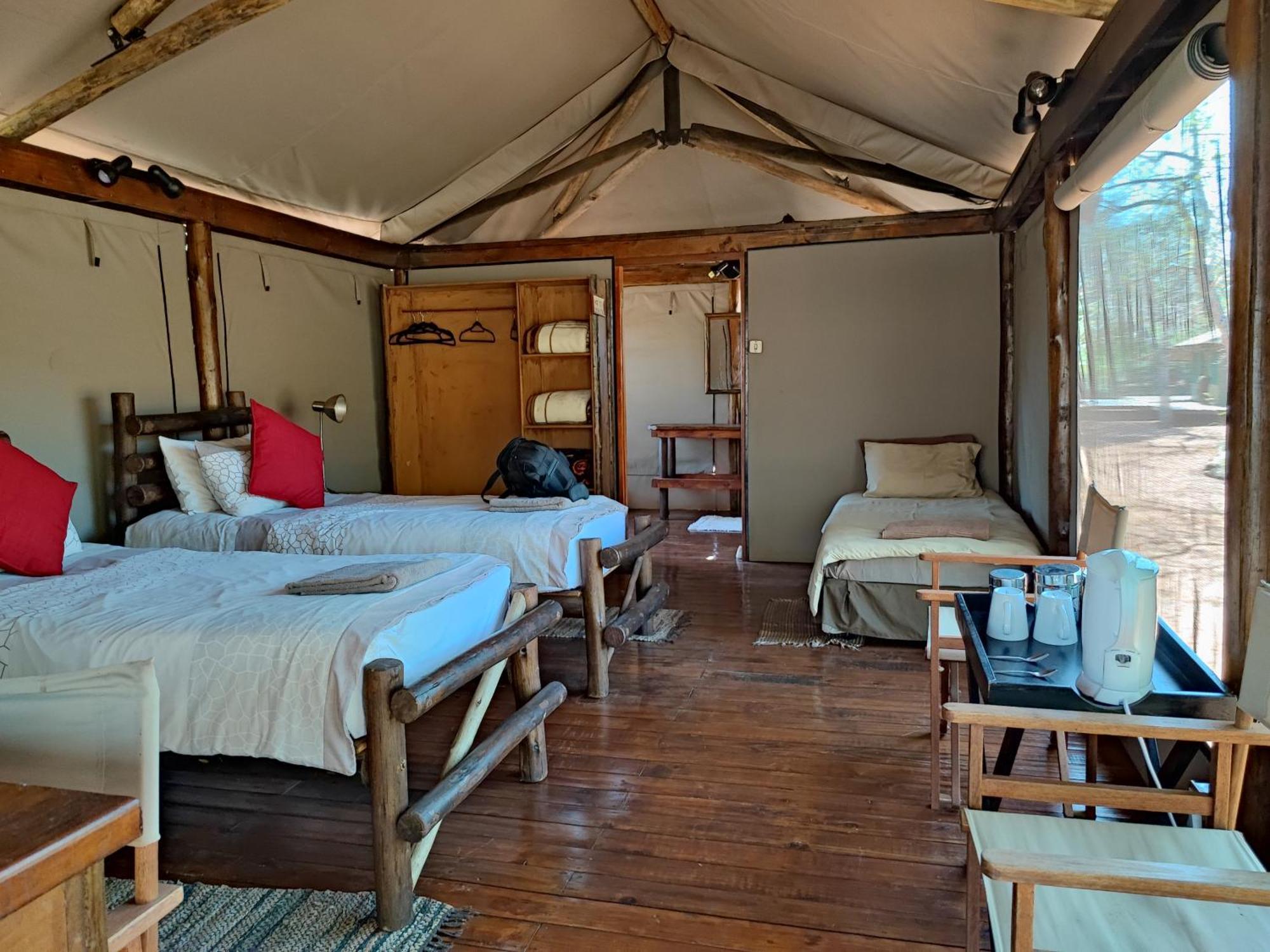 Iphofolo Lodge & Tented Camp Vivo Esterno foto